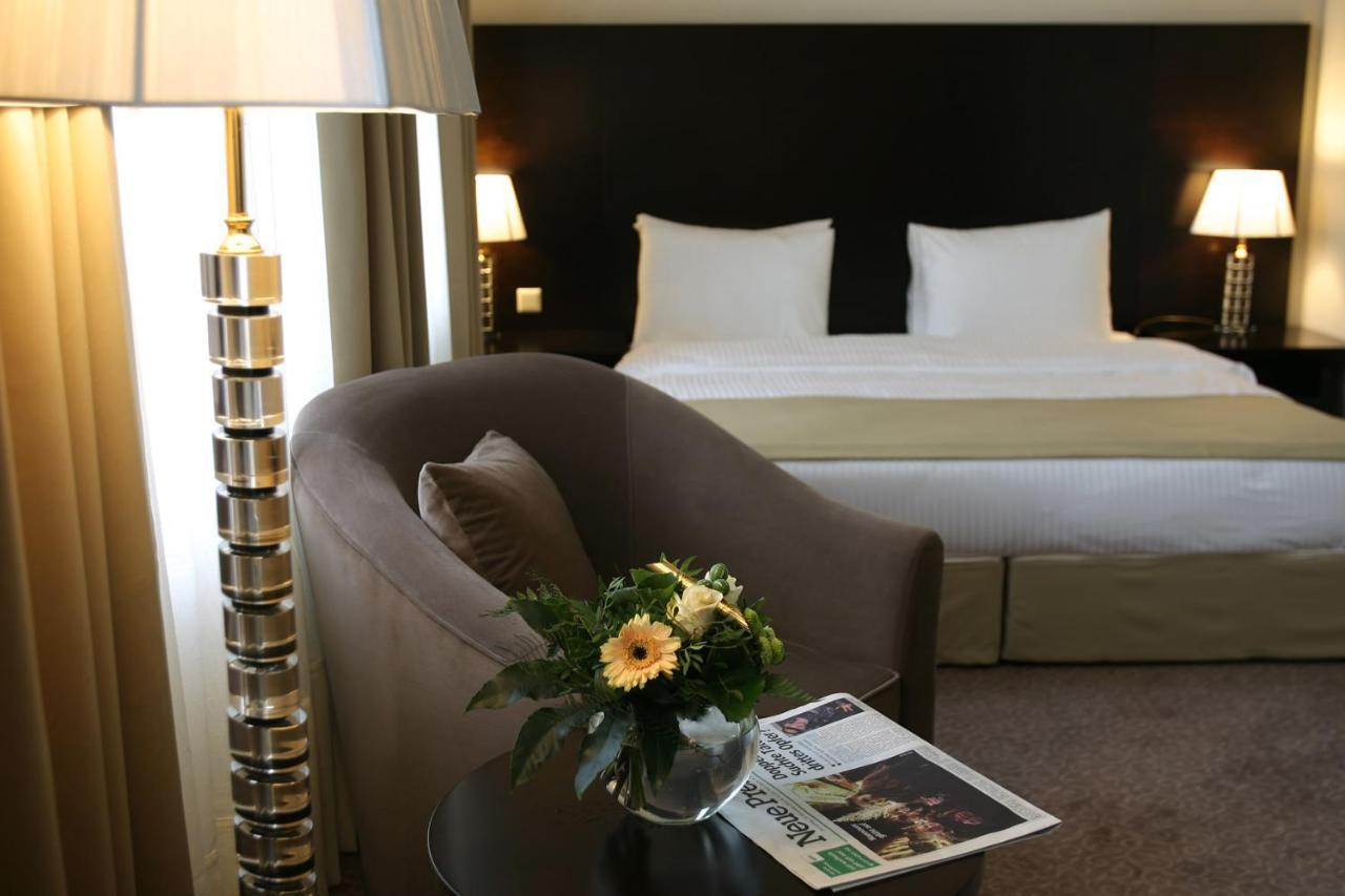 Grand Palace Hotel