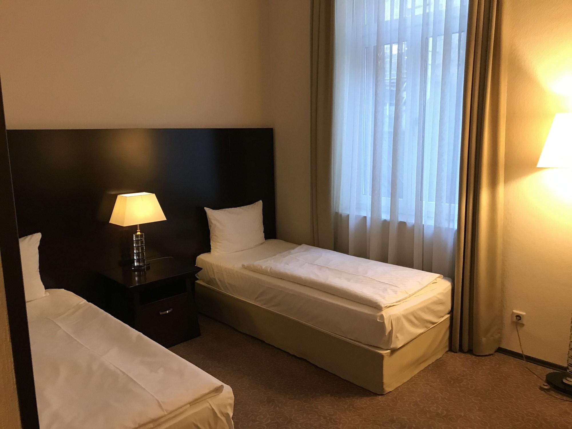 Grand Palace Hotel 4*