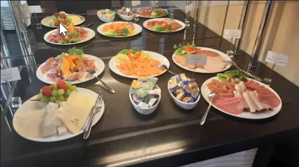 Grand Palace Hotel 4*