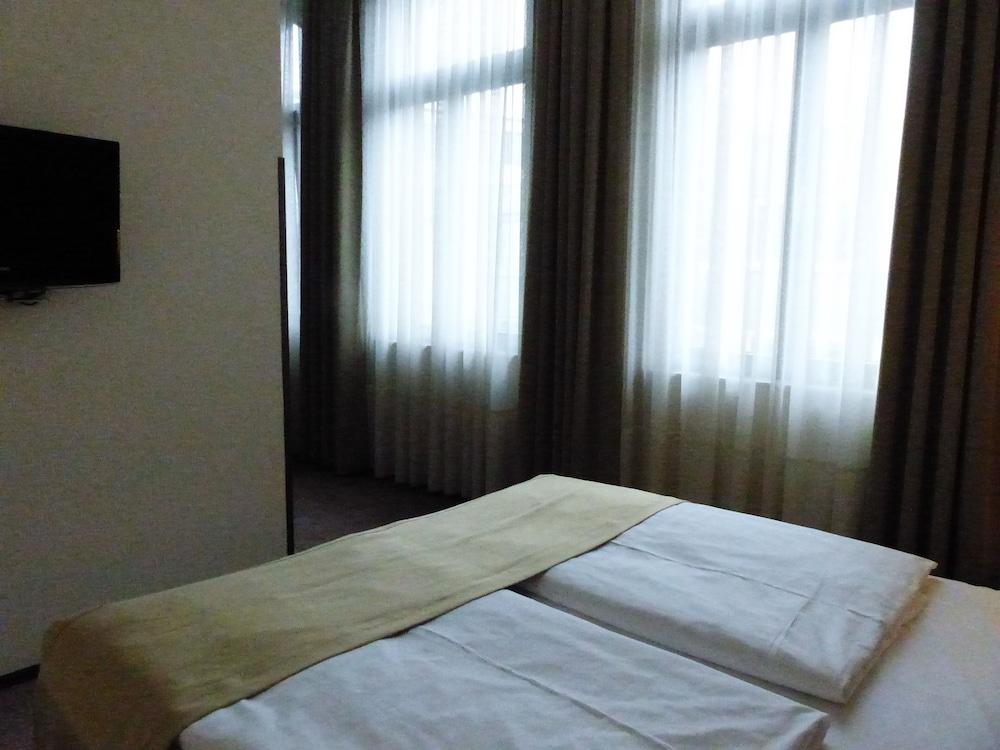 Grand Palace Hotel 4*