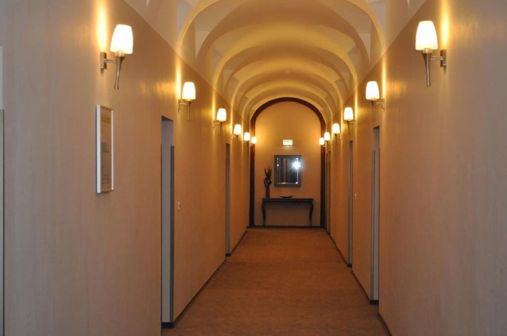 Grand Palace Hotel